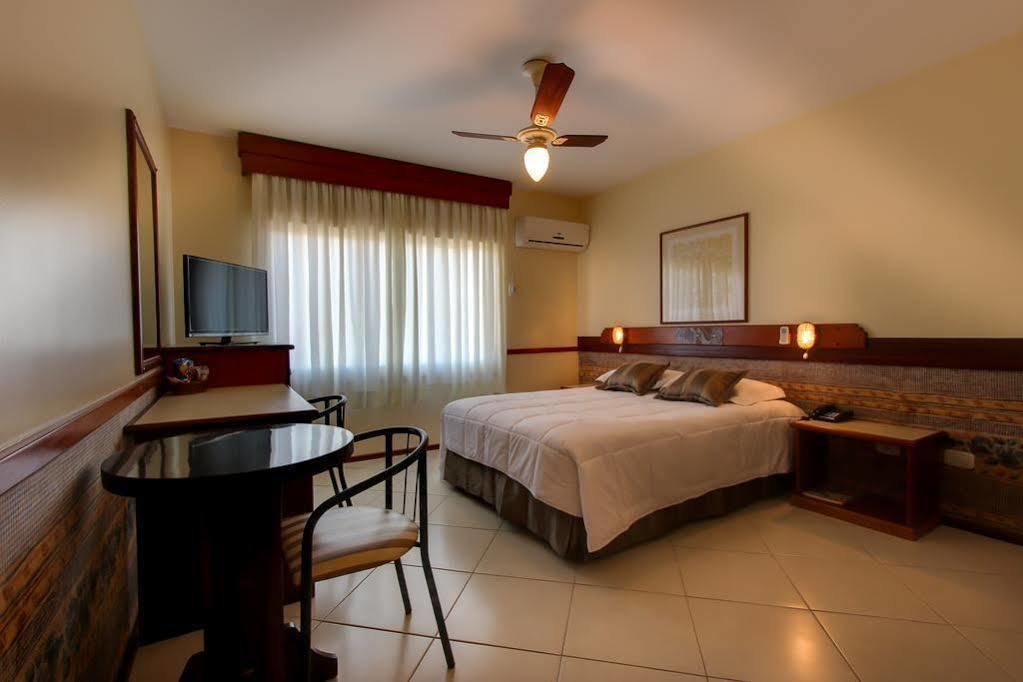 Hotel Suarez Campo Bom Екстер'єр фото