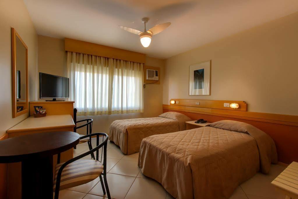 Hotel Suarez Campo Bom Екстер'єр фото